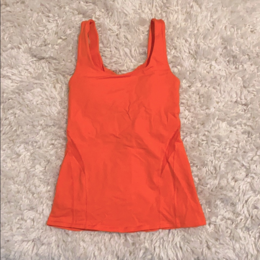 Lululemon tank with built in adjustable bra